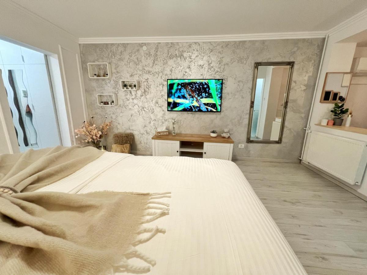 Studio 118 - A Luxury Place,10Min Walk To City Center Timisoara Ngoại thất bức ảnh