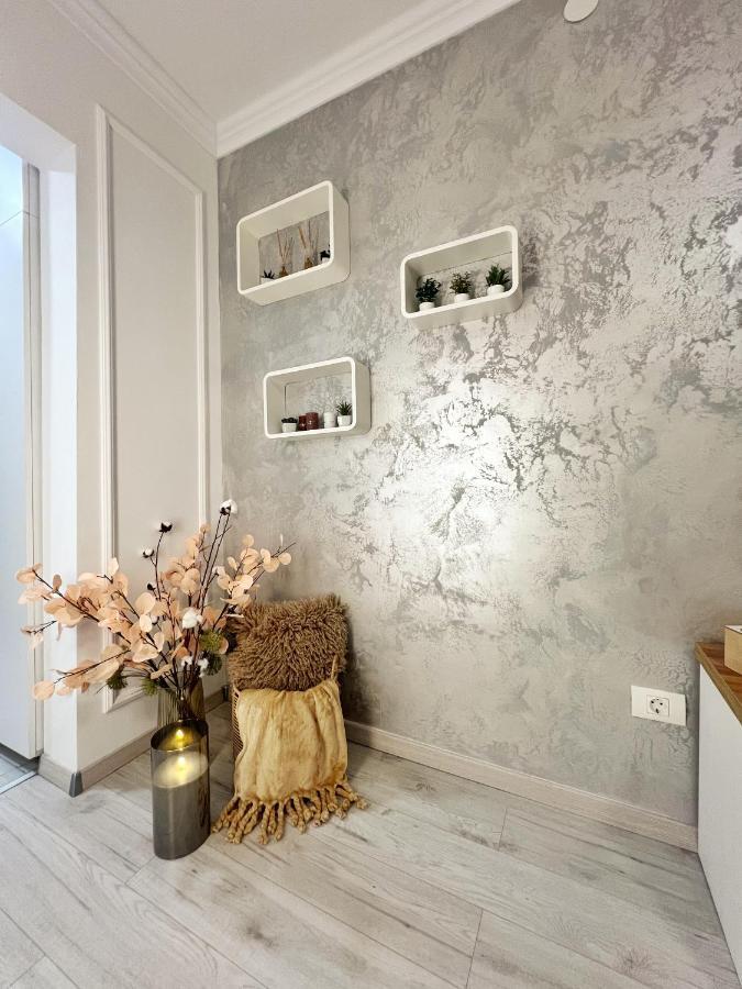 Studio 118 - A Luxury Place,10Min Walk To City Center Timisoara Ngoại thất bức ảnh